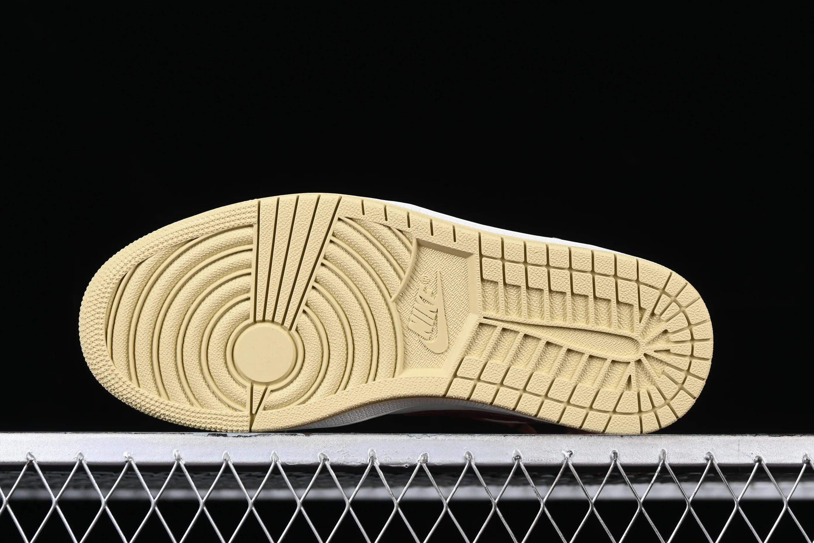 All categories Air Jordan Jordan series basketball shoes Air Jordan 1 Low Z version Air Jordan 1 Low AJ1 Joe 1 gray pink strap deconstruction low-top basketball shoes FD9906-131
